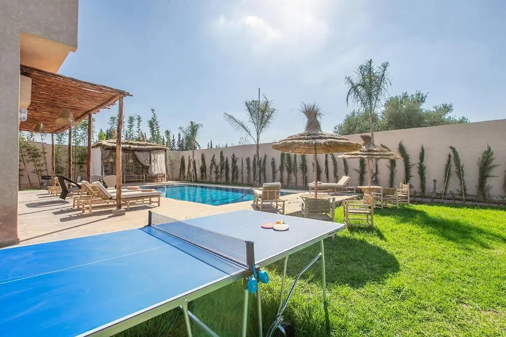 Villa Leila,Piscine , Grand Jardin, Jeux , Cuisiniere Marrakesh Maroc